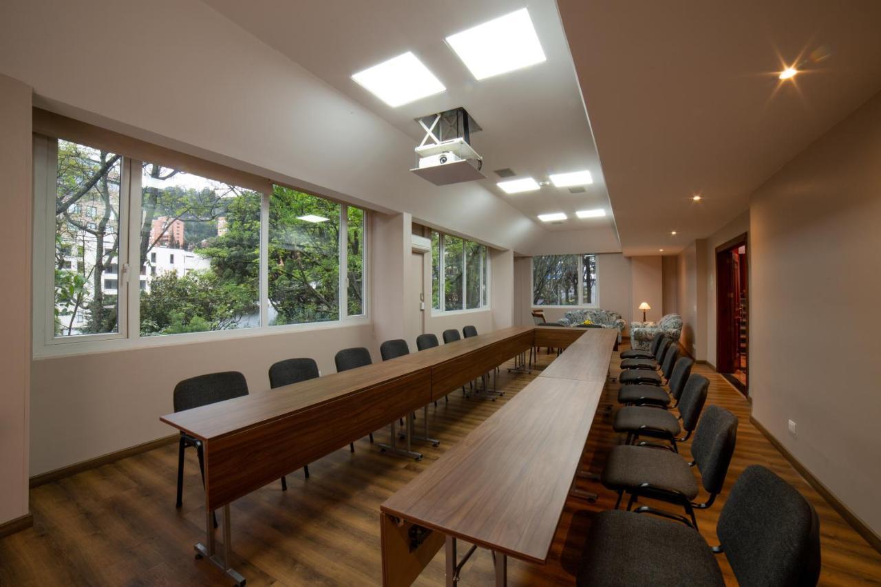 Hotel Porton Bogota Bagian luar foto